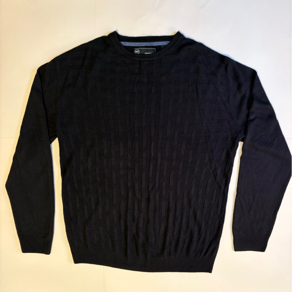 *NEW* Weatherproof Black Crewneck Sweater